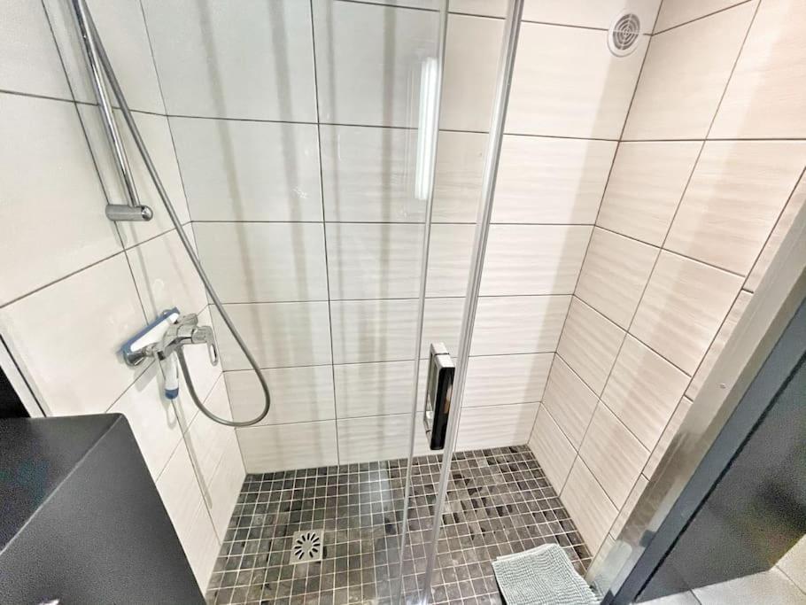 Homelivia, Vieux Nice, Appartement De Charme, Clim Balcon Buitenkant foto
